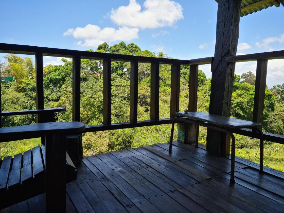 Los Gallitos Eco Lodge San Miguel  Exterior photo