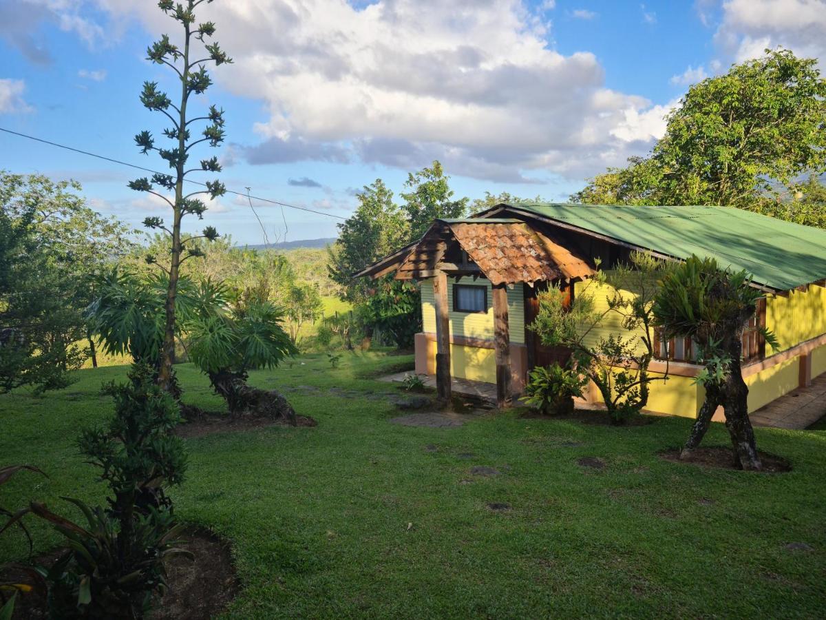 Los Gallitos Eco Lodge San Miguel  Exterior photo