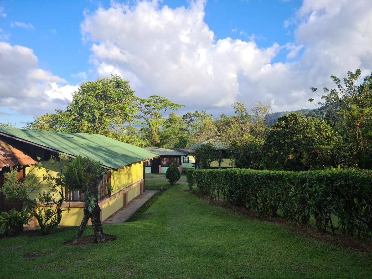 Los Gallitos Eco Lodge San Miguel  Exterior photo